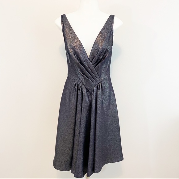 Carmen Marc Valvo Dresses & Skirts - Carmen Marc Valvo Metallic V Neck Cocktail Dress